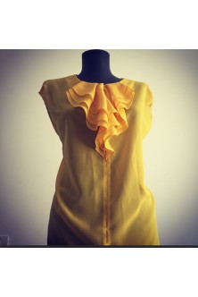 Bluza cu multe volane